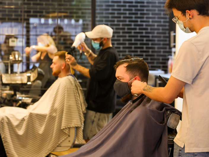 Tabard Barbers has friendly, highly professional hairdressing and grooming staff, whose aim is to offer an exceptional service.